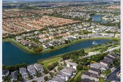 385 NE 36th Ave Rd, Homestead, FL 33033 - Photo 10