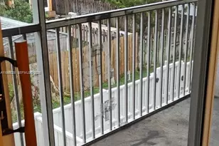 3598 NW 91st Ln, Sunrise, FL 33351 - Photo 10