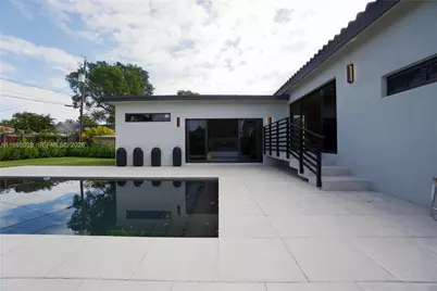 2155 SW 25th Ter, Miami, FL 33133 - Photo 10