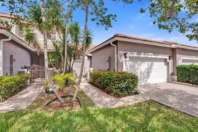 2441 E Aragon Blvd #5, Sunrise, FL 33313 - Photo 4