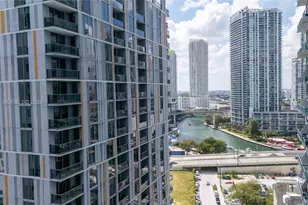 31 SE 6th St, Miami, FL 33131 - Photo 26