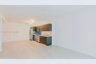 31 SE 6th St #1906, Miami, FL 33131 - Photo 2