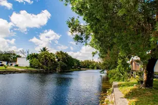 18388 NW 75th Passage, Hialeah, FL 33015 - Photo 18