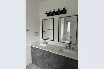 319 SE 20th Ter #319, Homestead, FL 33033 - Photo 10