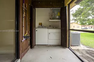 472 Glenwood Dr, West Palm Beach, FL 33415 - Photo 18