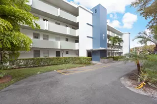 1351 NE 191st St, Miami, FL 33179 - Photo 2