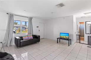 6802 NW 58th Ct, Tamarac, FL 33321 - Photo 4