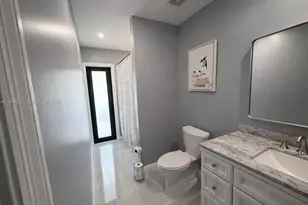 1341 NW 71st Ave, Plantation, FL 33313 - Photo 10