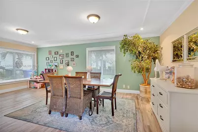 1610 W Sandpiper Cir, Pembroke Pines, FL 33026 - Photo 4