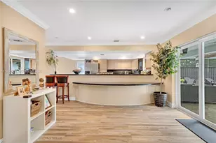 1610 W Sandpiper Cir, Pembroke Pines, FL 33026 - Photo 20