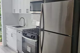 1616 Michigan Ave, Miami Beach, FL 33139 - Photo 2