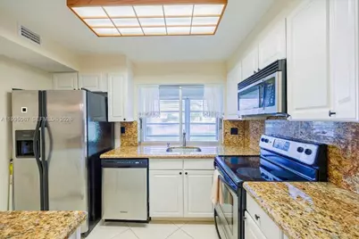 9150 Lime Bay Blvd #110, Tamarac, FL 33321 - Photo 6