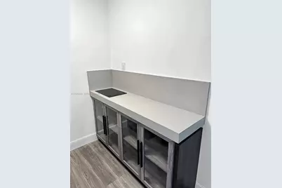 2330 W 6th Ct, Hialeah, FL 33010 - Photo 26