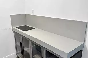 2330 W 6th Ct, Hialeah, FL 33010 - Photo 26