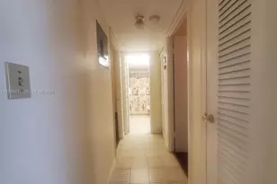 319 NE 14th Ave, Hallandale Beach, FL 33009 - Photo 14