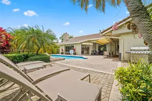 11021 NW 7th St, Plantation, FL 33324 - Photo 18