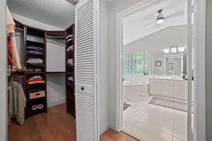 11021 NW 7th St, Plantation, FL 33324 - Photo 42