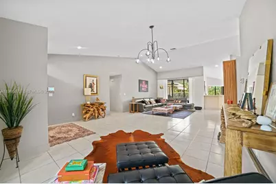 11021 NW 7th St, Plantation, FL 33324 - Photo 10