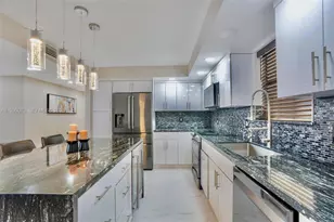 605 Ives Dairy Rd, Miami, FL 33179 - Photo 4