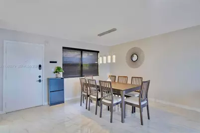 605 Ives Dairy Rd #305-7, Miami, FL 33179 - Photo 6