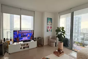 90 SW 3rd St, Miami, FL 33130 - Photo 6