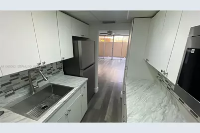 10801 SW 109th Ct #D108, Miami, FL 33176 - Photo 6