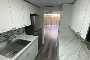 10801 SW 109th Ct, Miami, FL 33176 - Photo 6