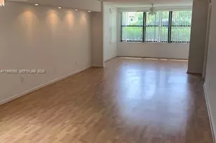 10623 W Clairmont Cir, Tamarac, FL 33321 - Photo 2