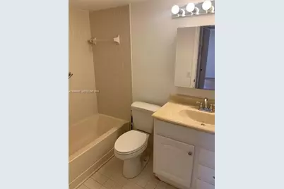 10623 W Clairmont Cir #101, Tamarac, FL 33321 - Photo 12