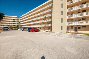2999 Point E Dr, Aventura, FL 33160 - Photo 20