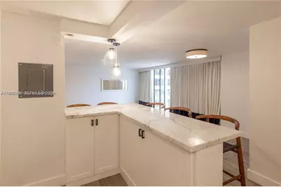6061 Collins Ave #7D, Miami Beach, FL 33140 - Photo 10
