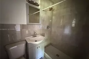 1580 NE 145th St, Miami, FL 33161 - Photo 8