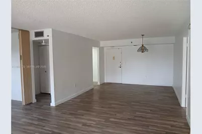 1300 Saint Charles Pl #222, Pembroke Pines, FL 33026 - Photo 4