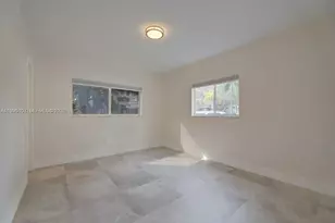 81 Edgewater Dr, Coral Gables, FL 33133 - Photo 10