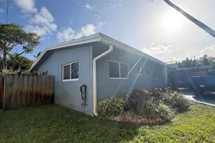 2320 NE 13th St, Pompano Beach, FL 33062 - Photo 4