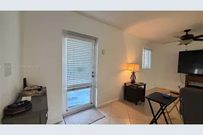 2320 NE 13th St, Pompano Beach, FL 33062 - Photo 16