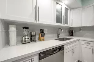 19370 Collins Ave, Sunny Isles Beach, FL 33160 - Photo 10