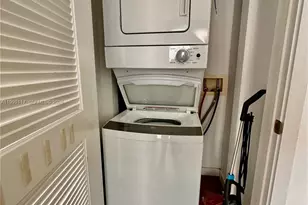 1440 SW 42nd St, Miami, FL 33134 - Photo 12