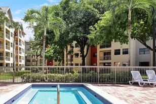 8180 Geneva Ct, Doral, FL 33166 - Photo 8