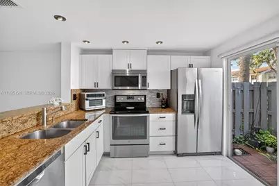 1953 NE 15th Ave #1953, Fort Lauderdale, FL 33305 - Photo 4