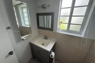 1663 NE Miami Gardens Dr, Miami, FL 33179 - Photo 6