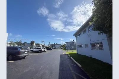 1663 NE Miami Gardens Dr #140, Miami, FL 33179 - Photo 2