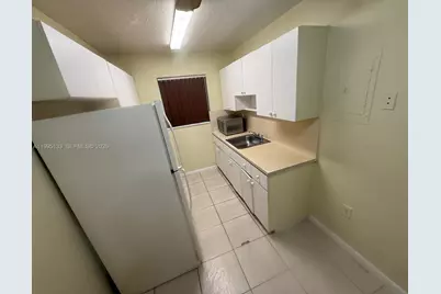 17530 NW 68th Ave #C4013, Hialeah, FL 33015 - Photo 2