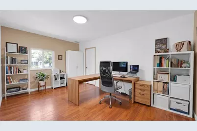 1895 NE 118th Rd, North Miami, FL 33181 - Photo 24