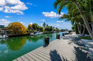 1895 NE 118th Rd, North Miami, FL 33181 - Photo 10