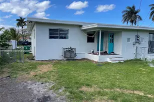 1340 NW 102nd St, Miami, FL 33147 - Photo 10