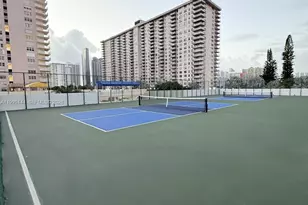 301 174th St, Sunny Isles Beach, FL 33160 - Photo 32