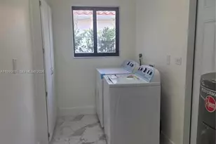 443 NW 23rd Pl, Miami, FL 33125 - Photo 4