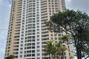 808 Brickell Key Dr, Miami, FL 33131 - Photo 2