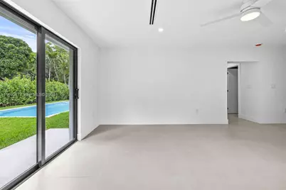 6091 SW 79th St, South Miami, FL 33143 - Photo 4